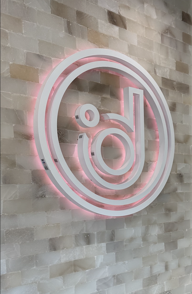 DegreeWowWallPink_crop